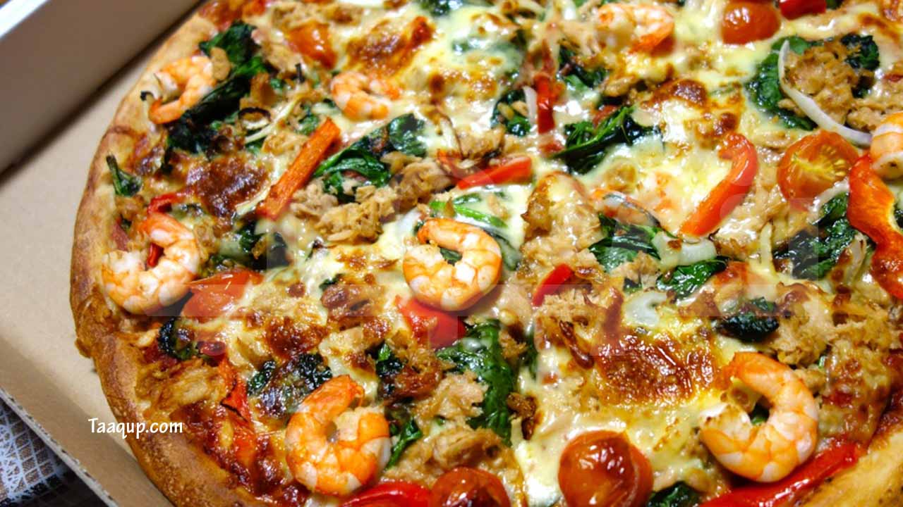 طريقة عمل البيتزا الشرقي "الفطائر بحشو البيتزا" بالجبنة في البيت
